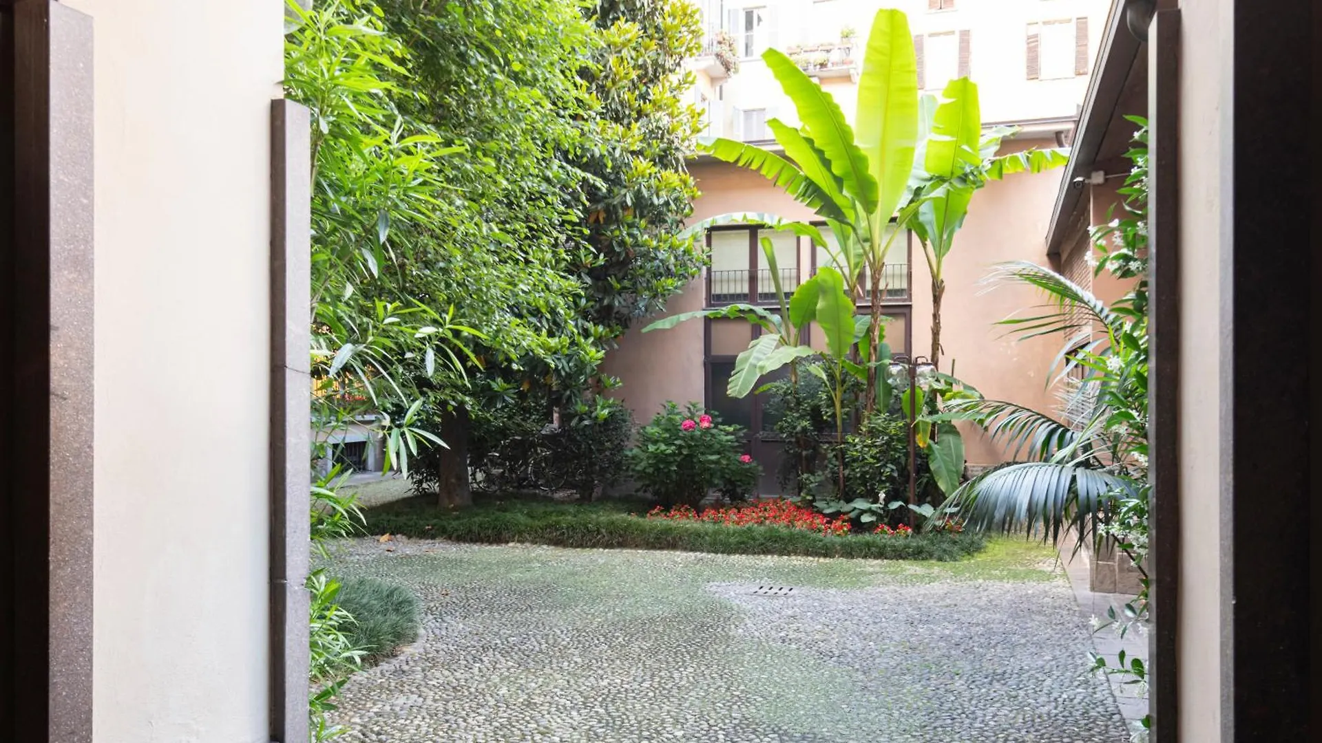 Apartment Easylife - Relax In Intimo E Silenzioso Appartamento A Due Passi Dal Castello Sforzesco Mailand