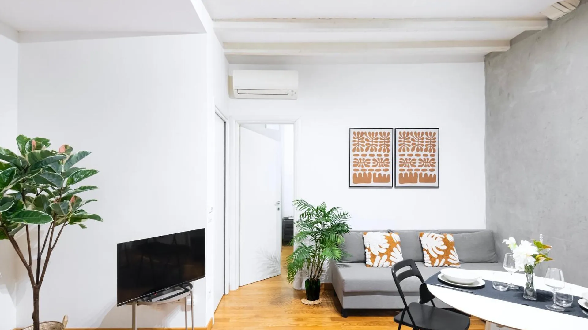 Apartment Easylife - Relax In Intimo E Silenzioso Appartamento A Due Passi Dal Castello Sforzesco Milan