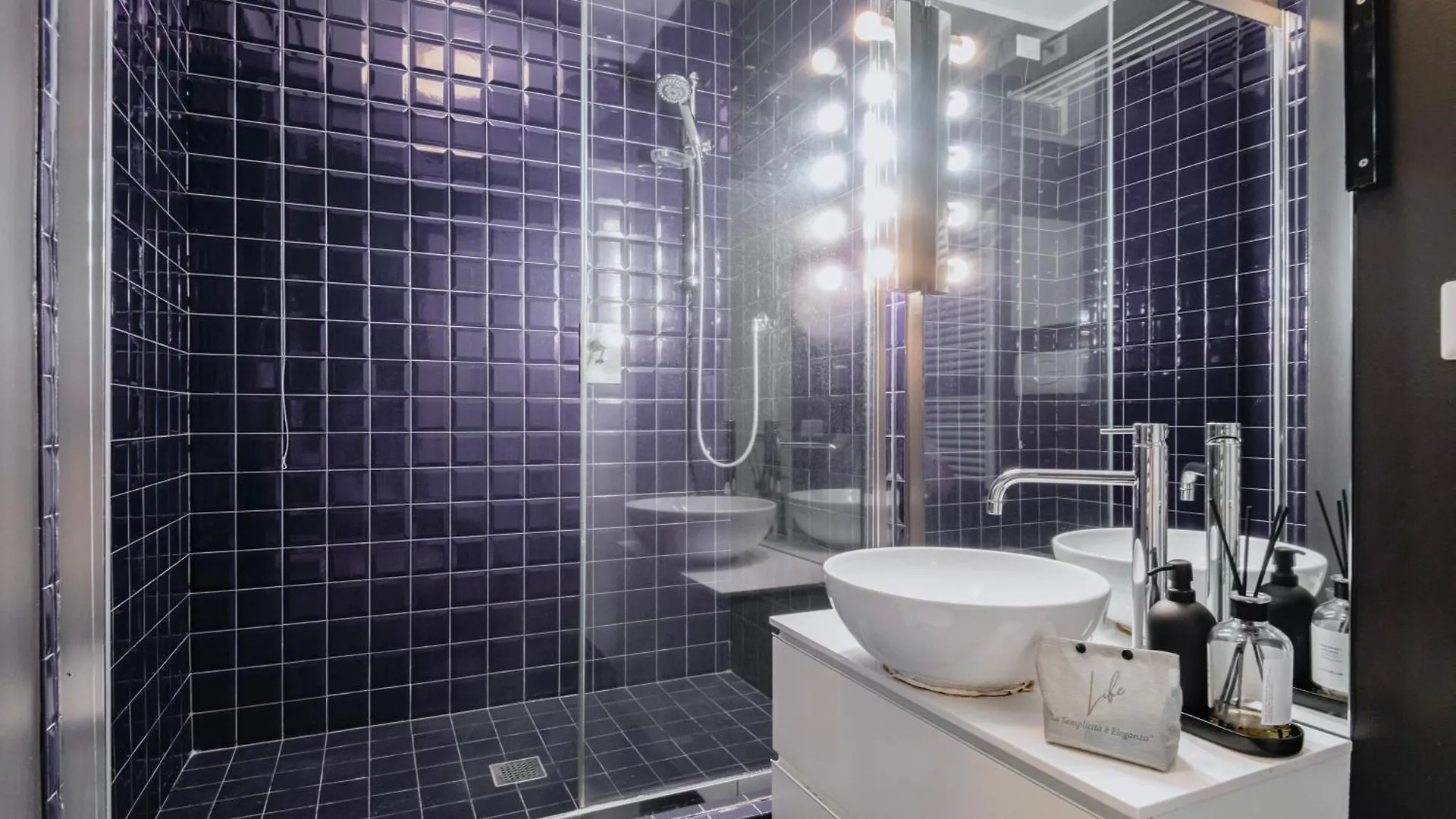 Apartment Easylife - Relax In Intimo E Silenzioso Appartamento A Due Passi Dal Castello Sforzesco Milan